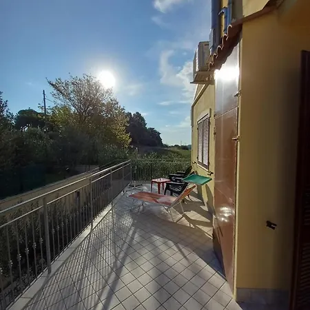 Holiday home Con Giardino E Parcheggio Coperto *