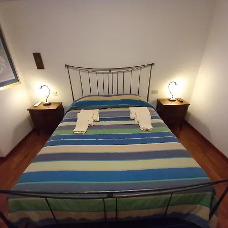 Dom wakacyjny Con Giardino E Parcheggio Coperto *